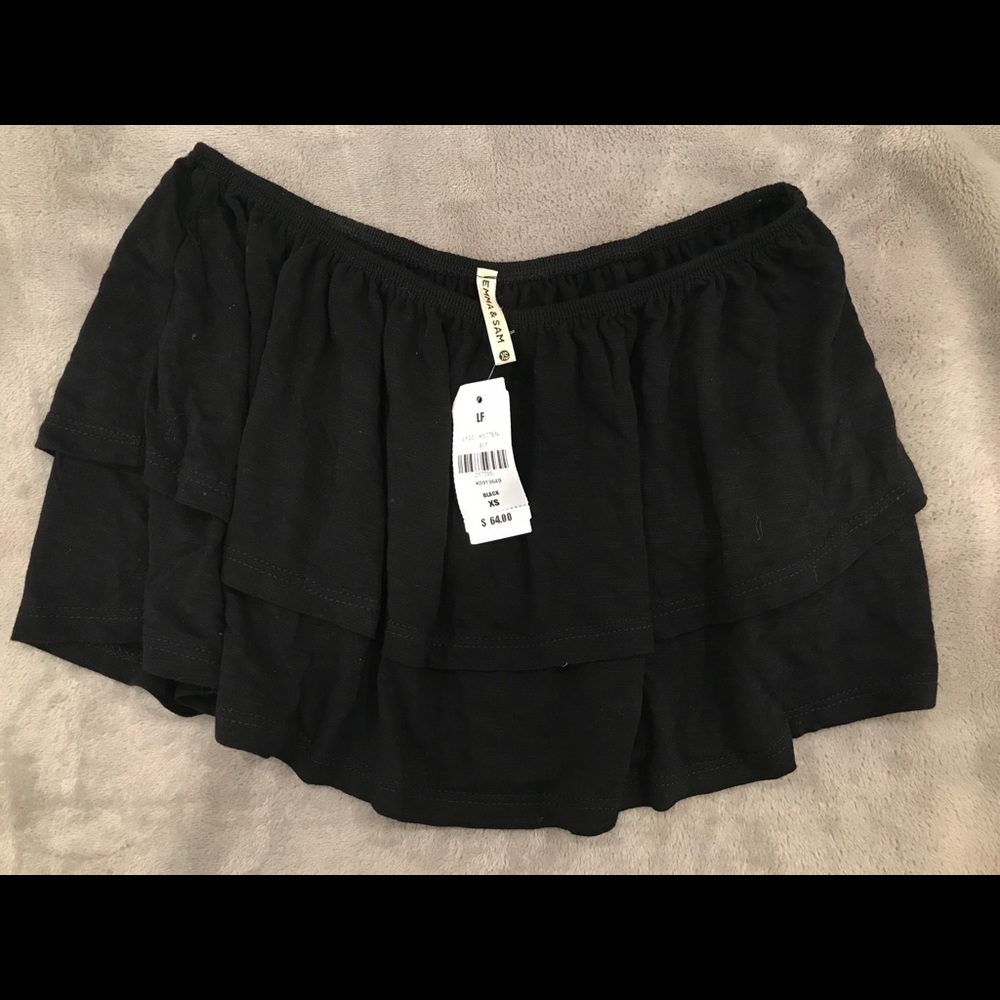 LF never worn Emma & Sam black halter crop top